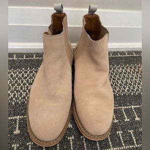 Chelsea Boots. Men’s size 11